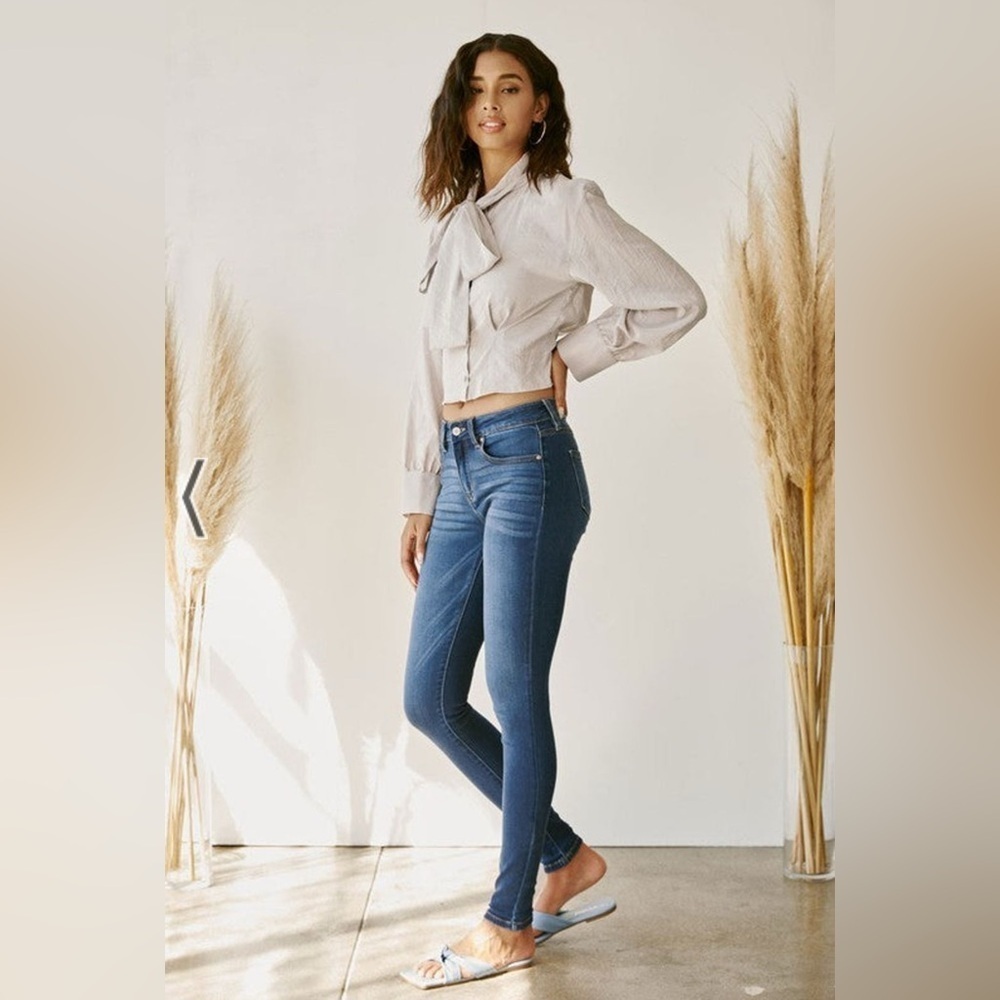 KanCan Mid Rise Dark Stretchy Skinny Jean(KC9196M) Size 11/29 - Picture 2 of 14